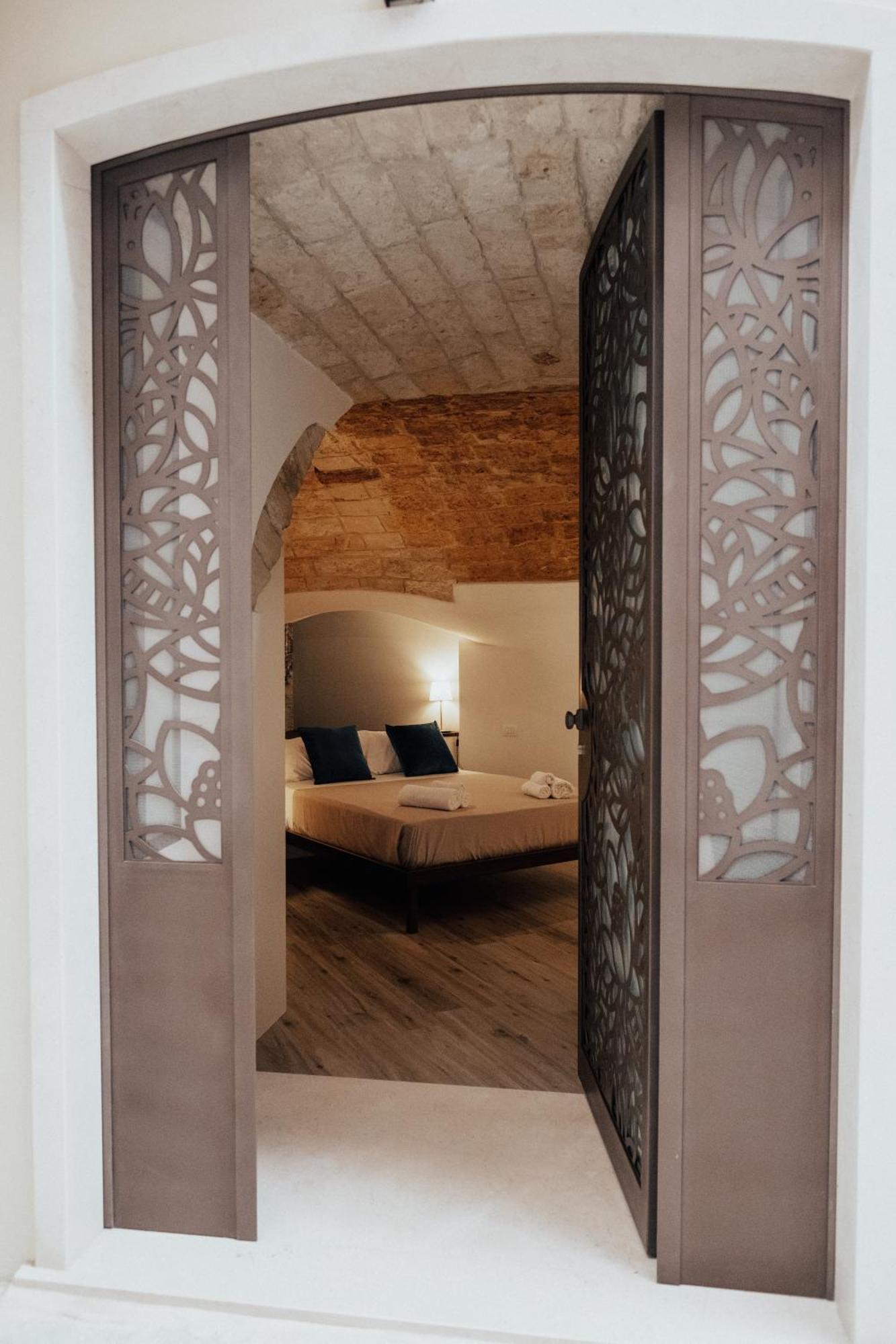 Timeless Apulian Luxury Suite Bari Eksteriør bilde